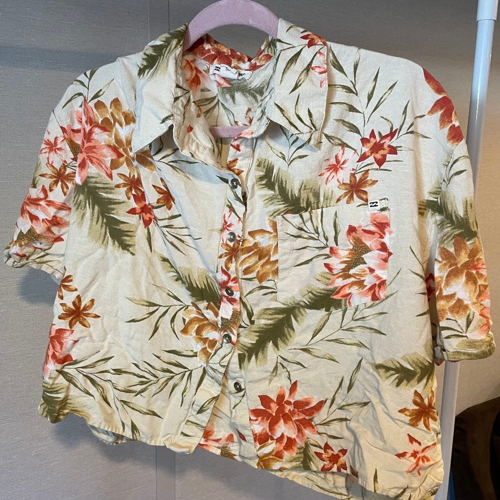 Billabong hawaiian button down crop shirt